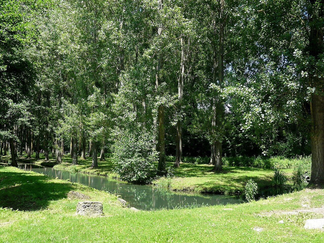 Anciens bâtiments de la Grange aux dîmes